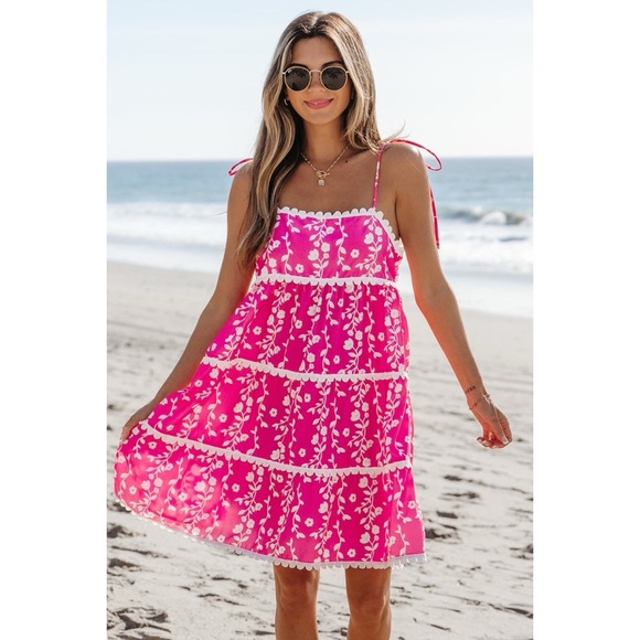 Dresses & Skirts - Pink Floral Sundress